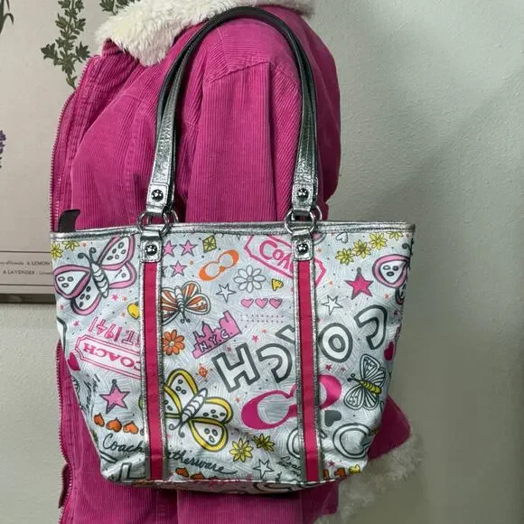 Vintage Y2k Coach Poppy Graffiti Tote Shoulder Bag Butterfly Charm Cutecore - Picture 3 of 14